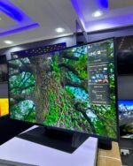 Samsung Series 9 UR90 – 43” Smart 4K TV - Image 2