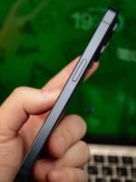 iPhone 15 Pro – 256GB (Used, Excellent Condition, 🔋89%) - Image 5