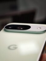 Google Pixel 9 – 12GB / 128GB (Used, Excellent Condition – Minor Frame Scratch) - Image 4