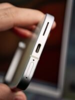 Google Pixel 9 – 12GB / 128GB (Used, Excellent Condition – Minor Frame Scratch) - Image 5