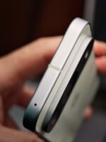 Google Pixel 9 – 12GB / 128GB (Used, Excellent Condition – Minor Frame Scratch) - Image 6