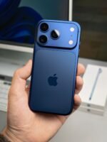 iPhone 17 Pro – 256GB (US eSIM + eSIM, Used, Like New, 🔋100% – 18 Cycles)