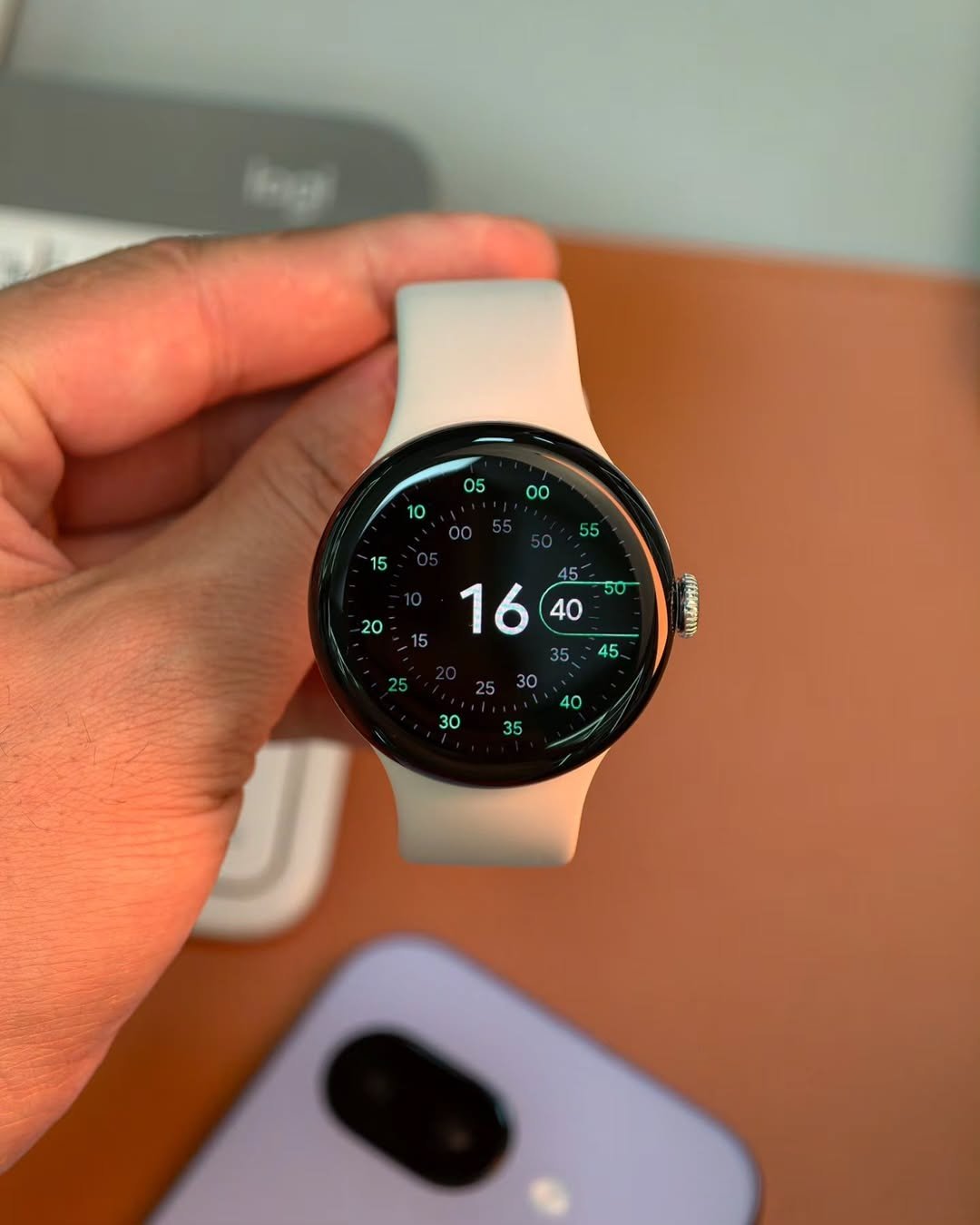 pixelbek.kg-20260210-0038 Google Pixel Watch 3 – 41mm Porcelain (Open Box, Like New) - Image 1