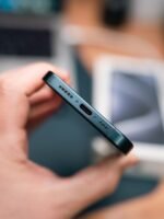 iPhone 15 Pro – 256GB (Used, Good Condition, 🔋82%) - Image 3