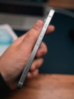 iPhone 15 – 128GB (Used, 🔋90%, Box Included) - Image 4