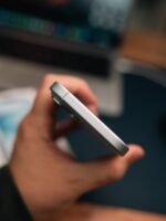 iPhone 15 – 128GB (Used, Excellent Condition, 🔋90%) - Image 4