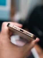 iPhone 16 Pro – 128GB (Used, Perfect Condition, 🔋90%) - Image 5