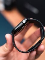 Apple Watch Series 10 – 46mm Jet Black (Used, Good Condition, Complete Set) - Image 2