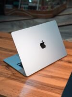 MacBook Air 15" M4 – 16GB / 256GB Sky Blue (Used, Perfect Condition, 🔋6 Cycles) - Image 2