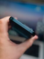 iPhone 15 Pro – 256GB (Used, Excellent Condition, 🔋87%) - Image 4