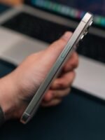 iPhone 15 Pro Max – 256GB (Used, Excellent Condition, 🔋84%) - Image 6